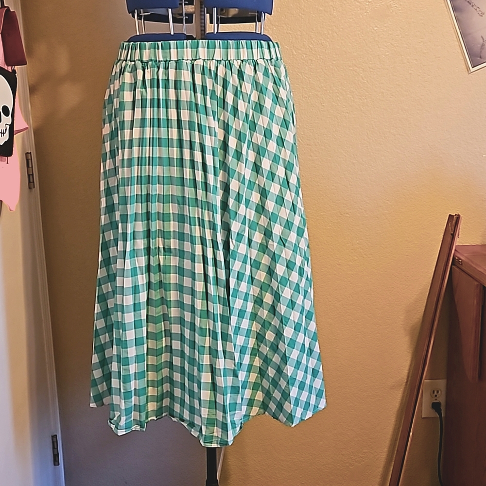 green and white gingham skirt